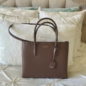 Kate Spade Bag Like New, only used once.
